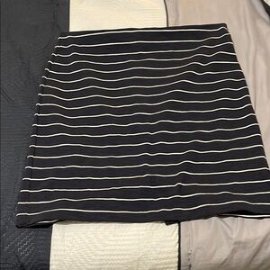 NWT-Banana Republic White and Blue Mini Pencil Skirt Casual
